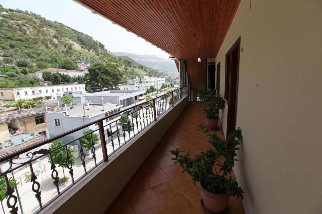 Hc Hotel & Suites Vlorë Extérieur photo