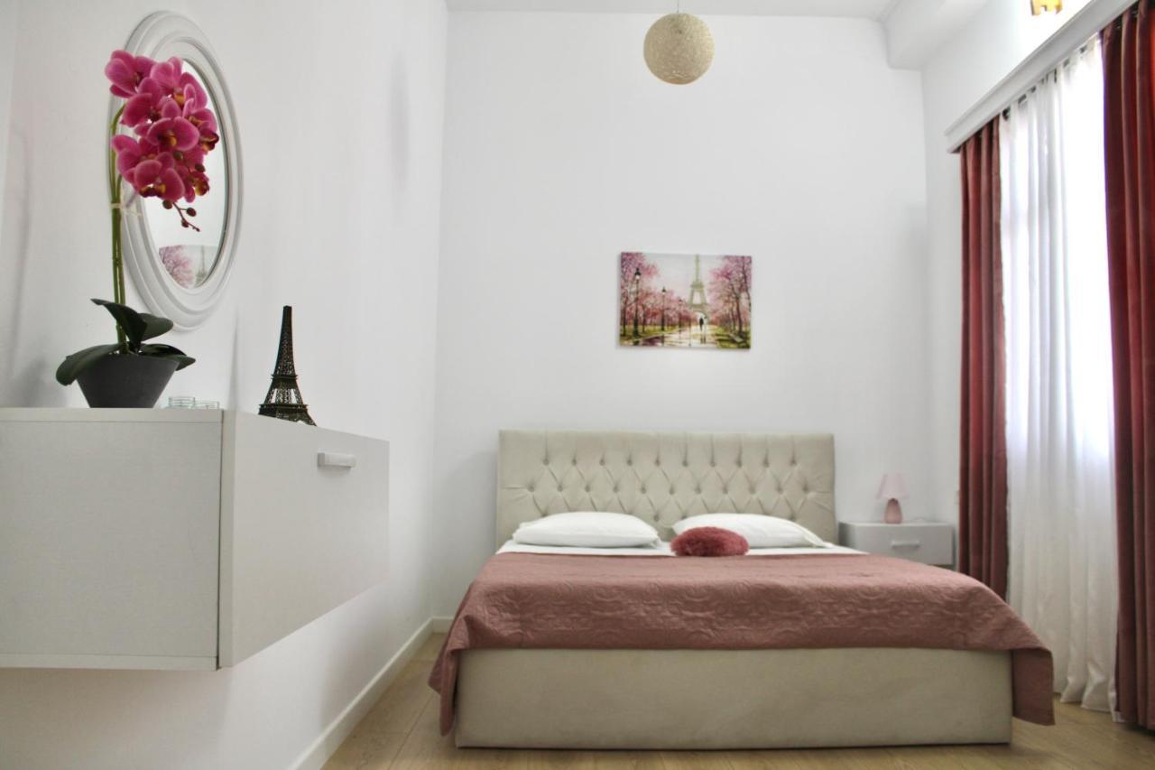 Hc Hotel & Suites Vlorë Extérieur photo